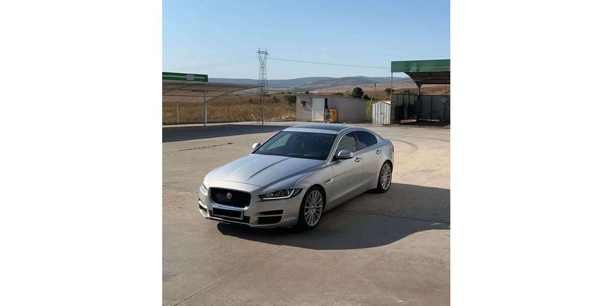 Jaguar XE 193.000 km 11.990 &euro; Schwetzingen 68723
