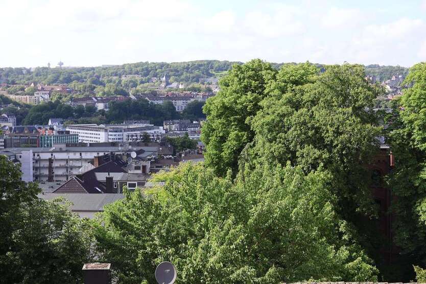 Wohnung zum Kaufen in Wuppertal 179.000 € 141.97 m²