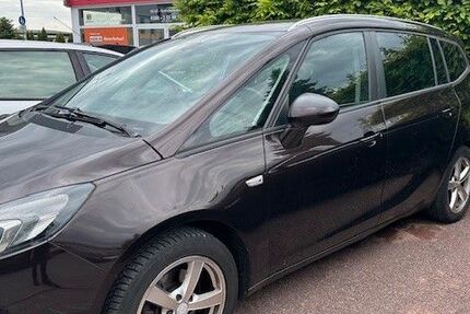 Opel Zafira 198.000 km 3.900 &euro; Halle/Saale 06116