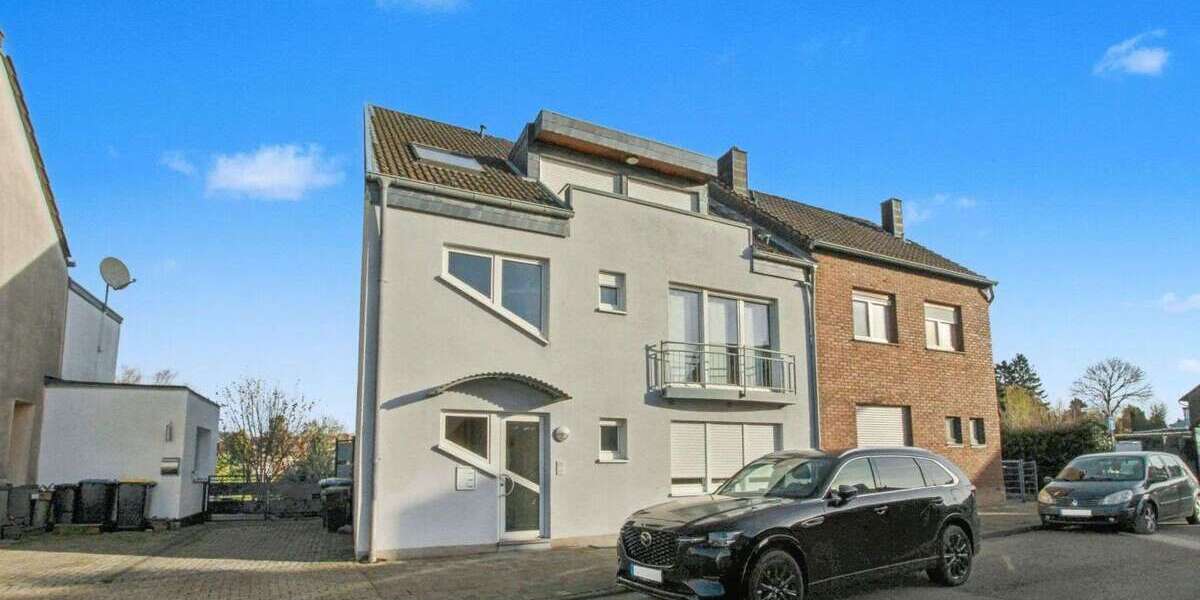 Haus zum Kaufen in Herzogenrath 499.000 € 207 m² 8 zimmer