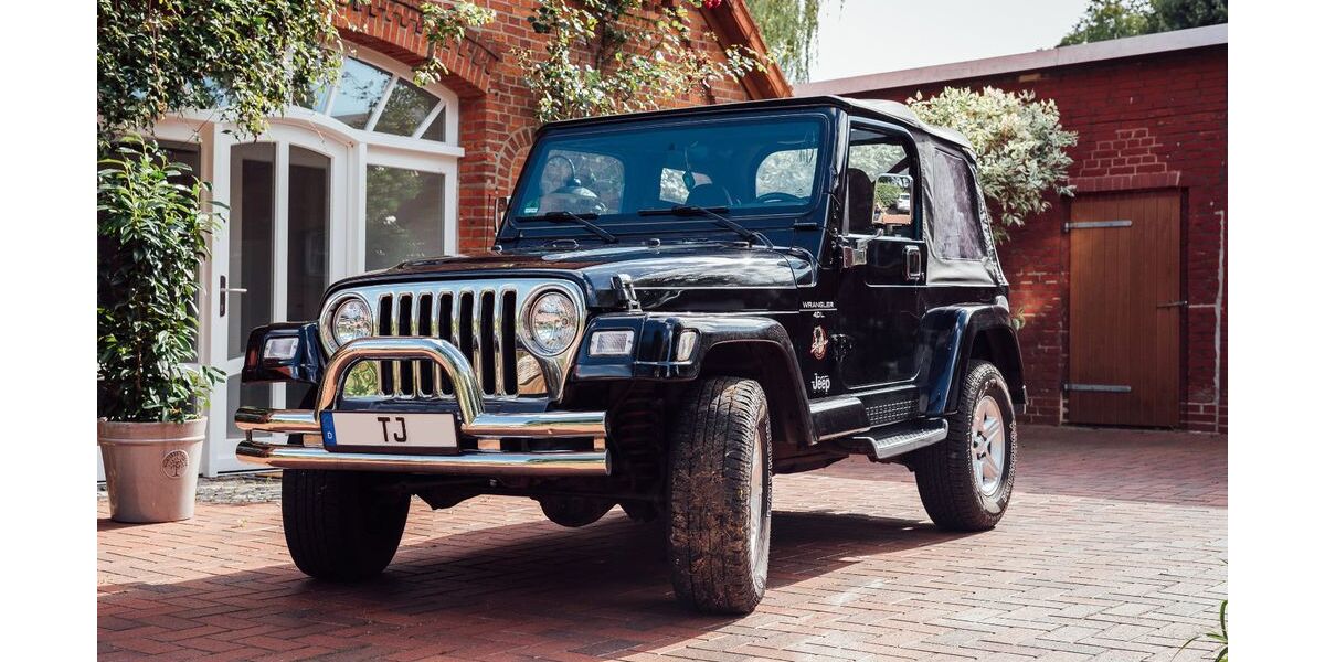 Jeep Wrangler 207.000 km 18.500 &euro; Beckeln 27243