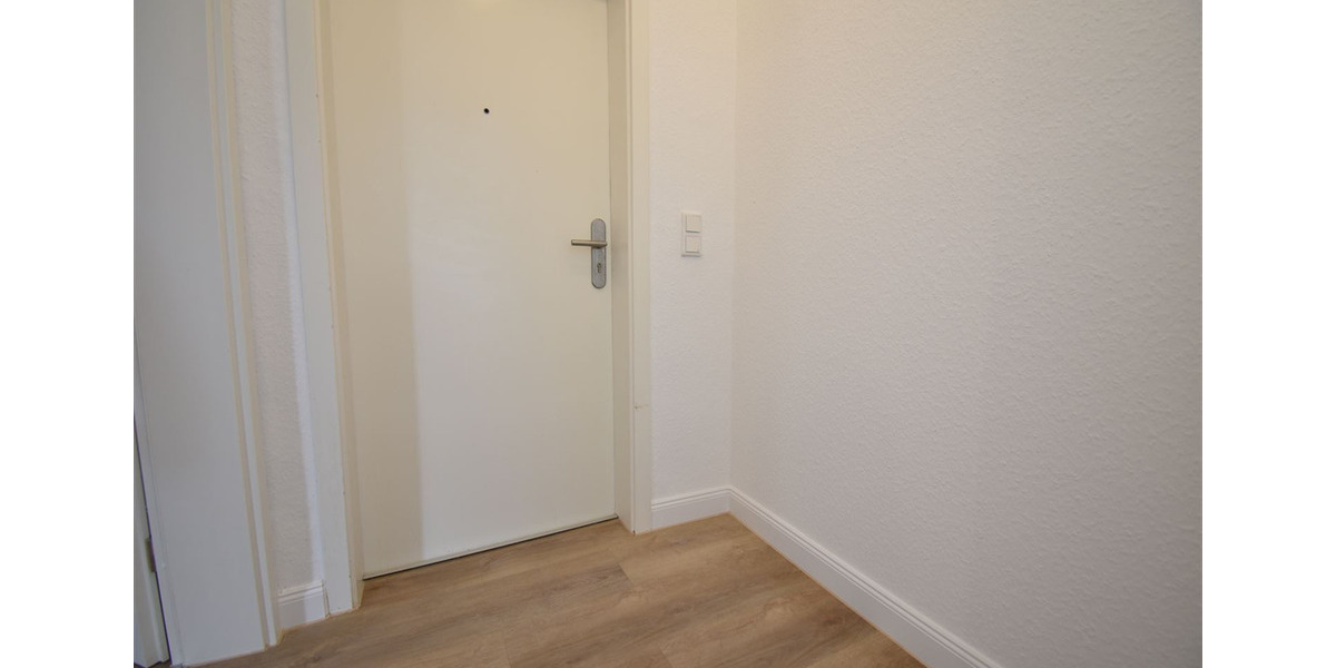 Etagenwohnung Duisburg Beeck - 5 Zimmer, 120 m&sup2;, 995&euro; | Angebot:24689415