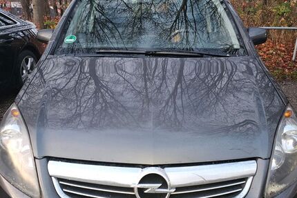 Opel Zafira 191.000 km 2.400 &euro; Kiel 24148