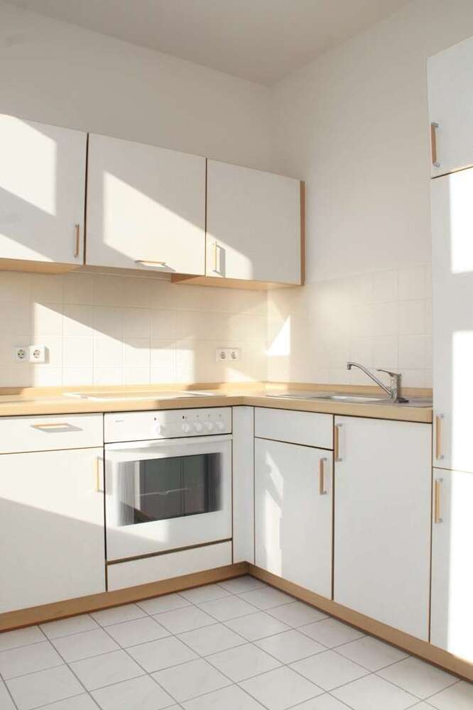 Wohnung zum Mieten in Chemnitz 220 € 36.35 m²