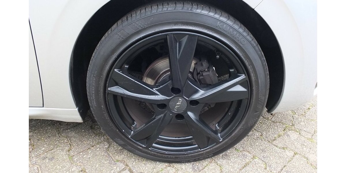 Peugeot 208 1.2 PURE TECH ALLURE KLIMAPDC SHZ SPORT LMF 98.599 km 7.500 &euro; Köln 50858