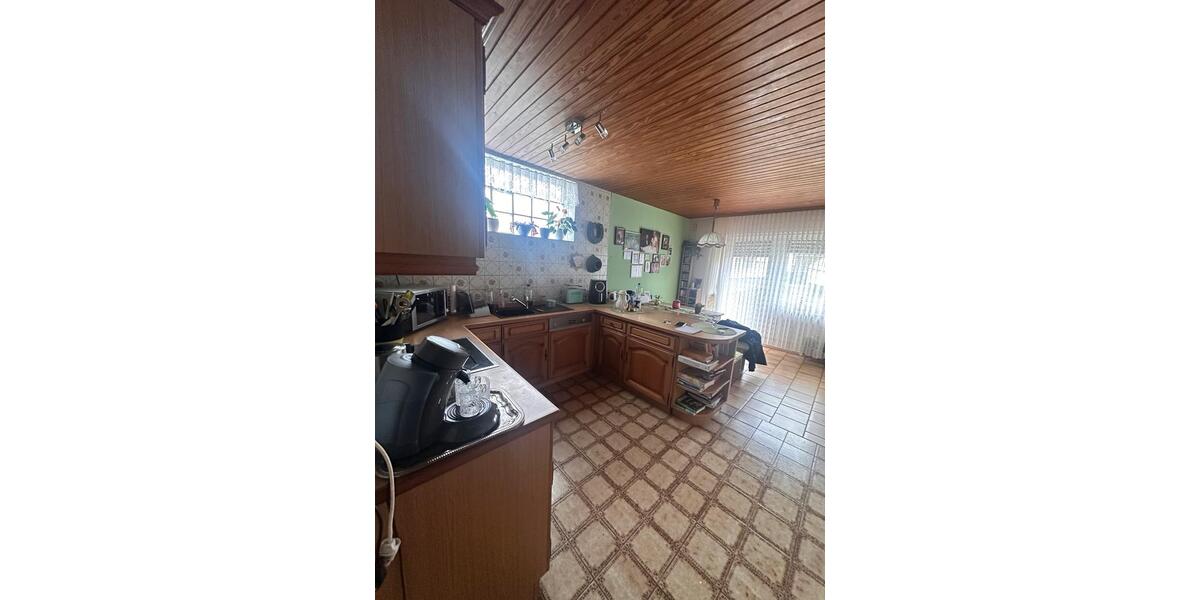 Einfamilienhaus Hermersberg - 11 Zimmer, 180 m&sup2;, 160.000&euro; | Angebot:27156388