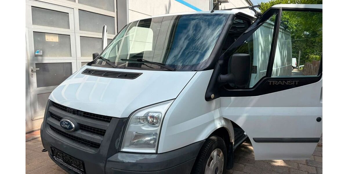 Ford Transit 265.000 km 3.950 &euro; Ludwigsburg 71642