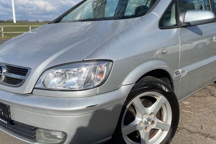 Opel Zafira 174.000 km 2.990 &euro; Soltau 29614