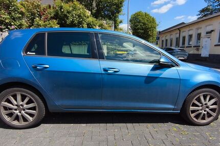 VW Golf 184.000 km 7.400 &euro; Remscheid 42857