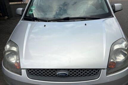 Ford Fiesta 139.000 km 1.350 &euro; Weilerswist 53919