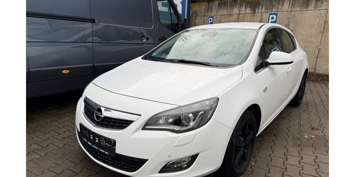 Opel Astra 173.000 km 2.299 &euro; Estenfeld 97230