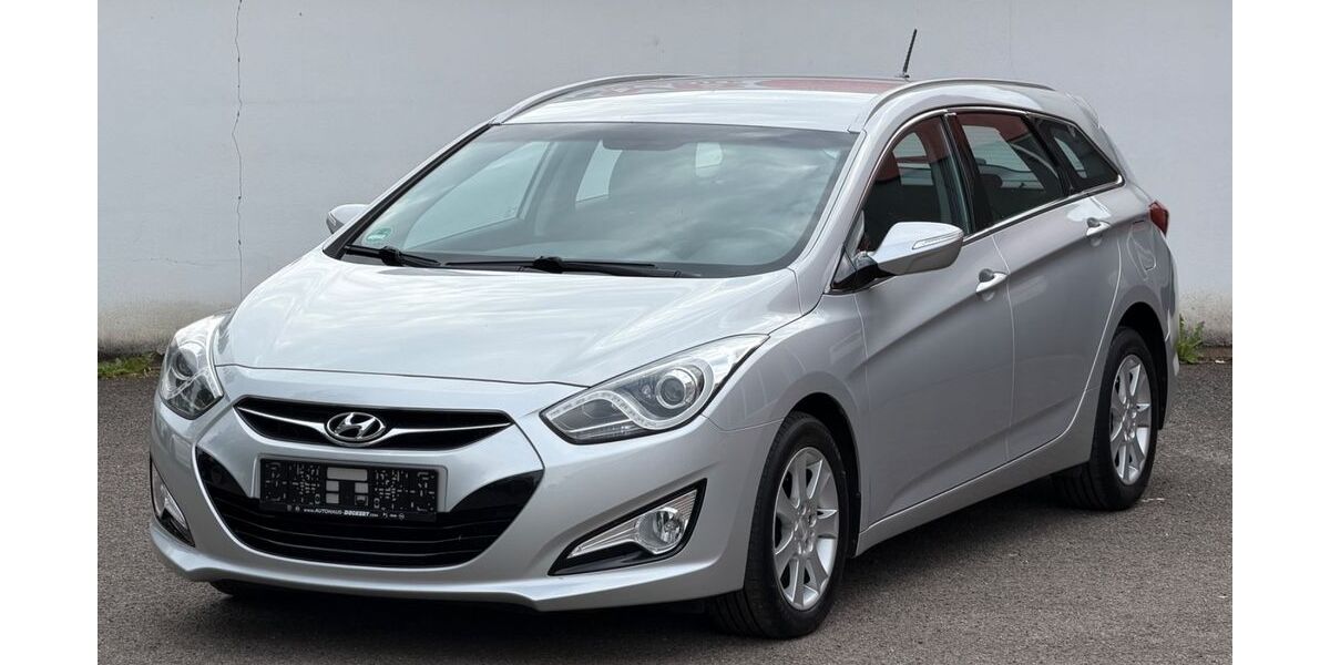 Hyundai i40 245.000 km 4.999 &euro; Völklingen 66333