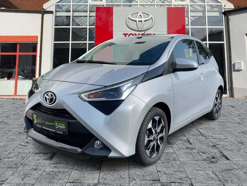 Toyota Aygo 61.311 km 10.490 € Dresden 01217