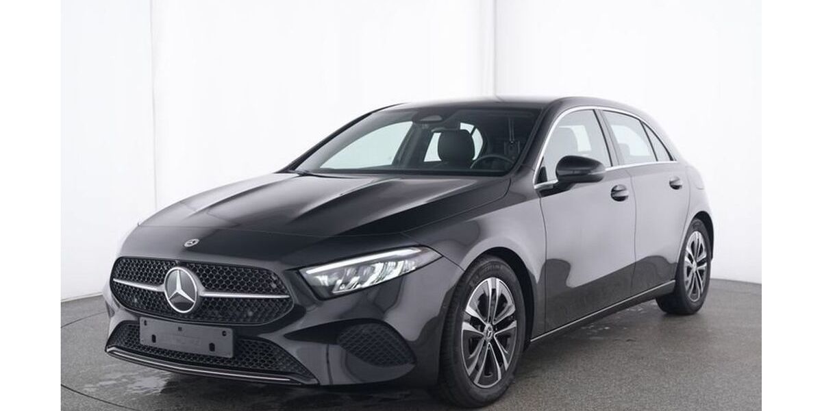 Mercedes-Benz A 180 14.369 km 25.499 &euro; Mainburg 84048