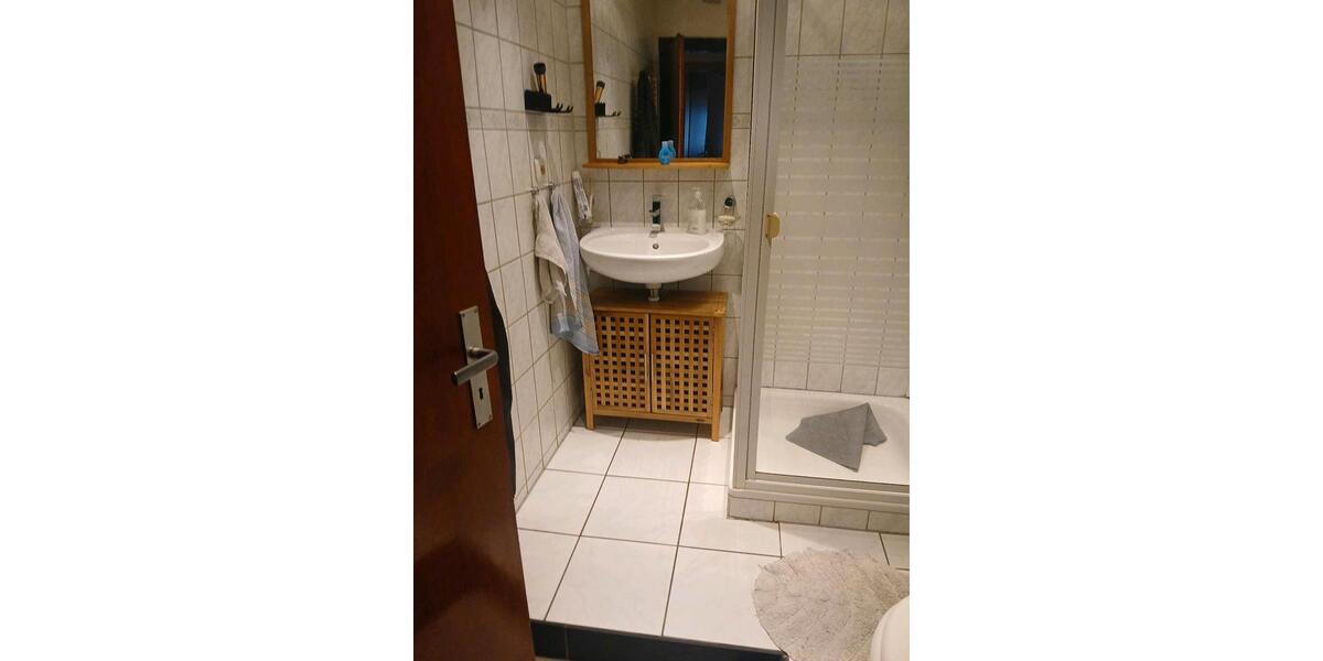 Erdgeschoßwohnung Hagen Hagen-Nord - 5 Zimmer, 100 m&sup2;, 130.000&euro; | Angebot:26476181