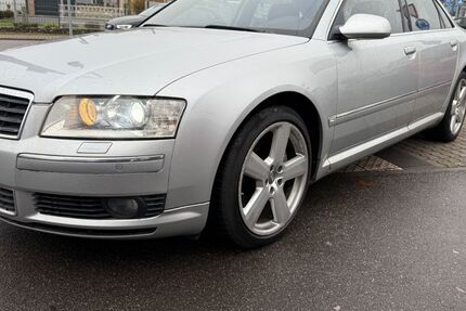 Audi A8 300.000 km 2.900 &euro; saarlouis 66740