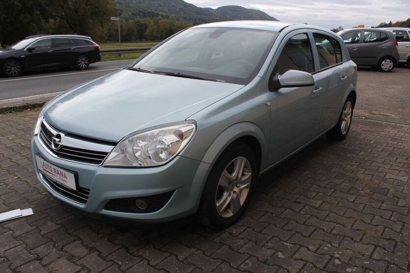 Opel Astra 101.158 km 3.499 € Ebermannstadt 91320