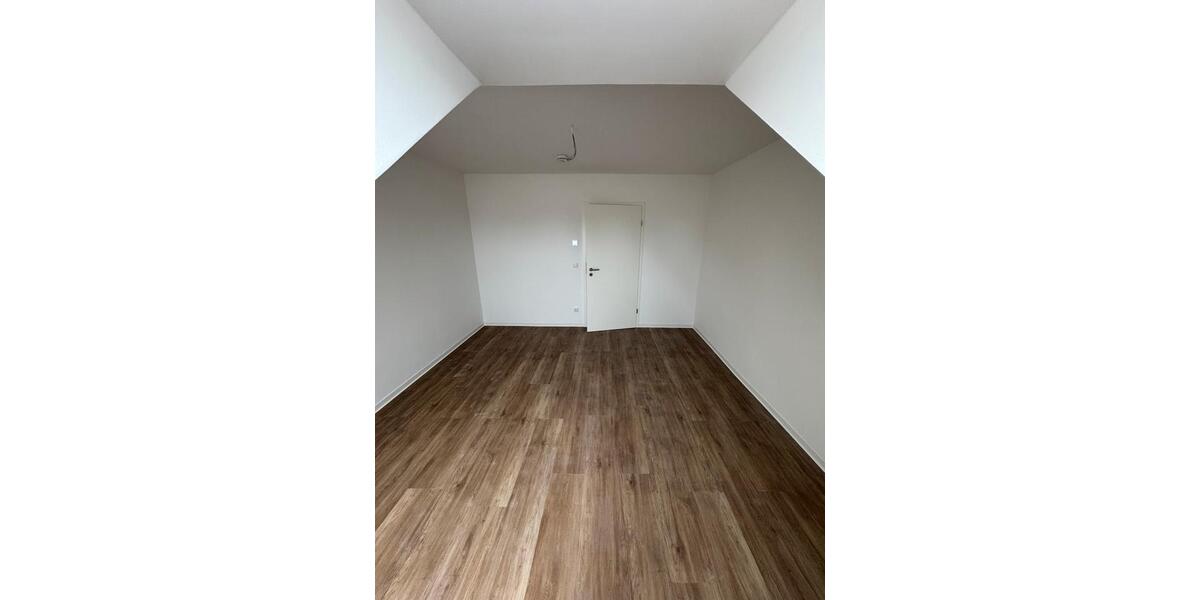 Dachgeschoßwohnung Südheide Unterlüß - 3 Zimmer, 74 m&sup2;, 850&euro; | Angebot:26379596