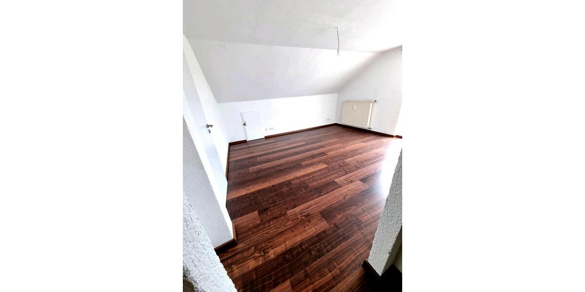 Dachgeschoßwohnung Salem - 2 Zimmer, 46 m&sup2;, 750&euro; | Angebot:25346889