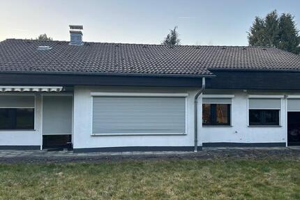 Freistehendes Einfamilienhaus mit Garten und Garage -courtagefrei zimmer