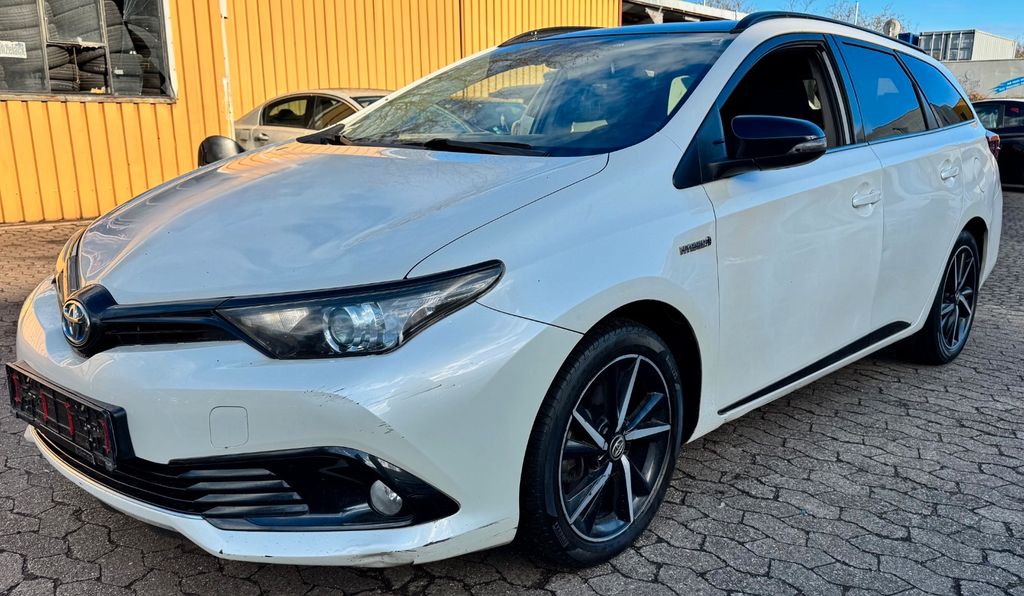 Toyota Auris 400.000 km 7.900 &euro; FREIBURG IM BREISGAU 79111