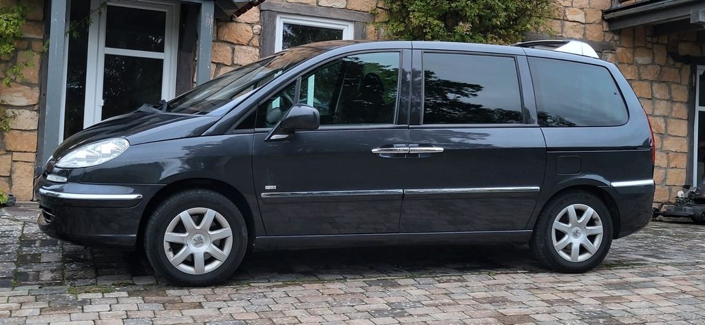 Peugeot 807 149.800 km 10.666 € Weimar 35096
