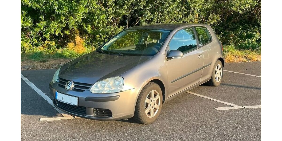 VW Golf 225.000 km 1.990 &euro; Kall 53925