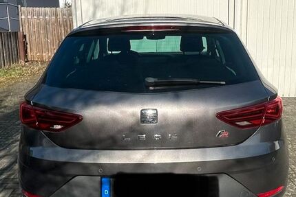 Seat Leon 142.300 km 12.300 &euro; Giessen 35398