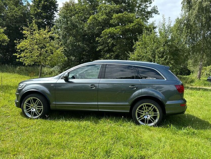 Q7