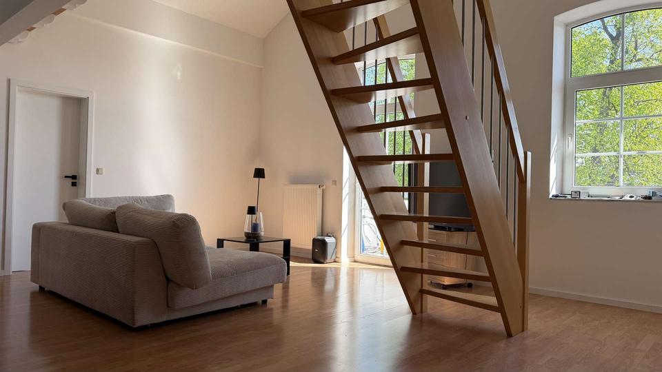 Dachgeschoßwohnung Bruckmühl - 2 Zimmer, 85 m&sup2;, 1.100&euro; | Angebot:26374916