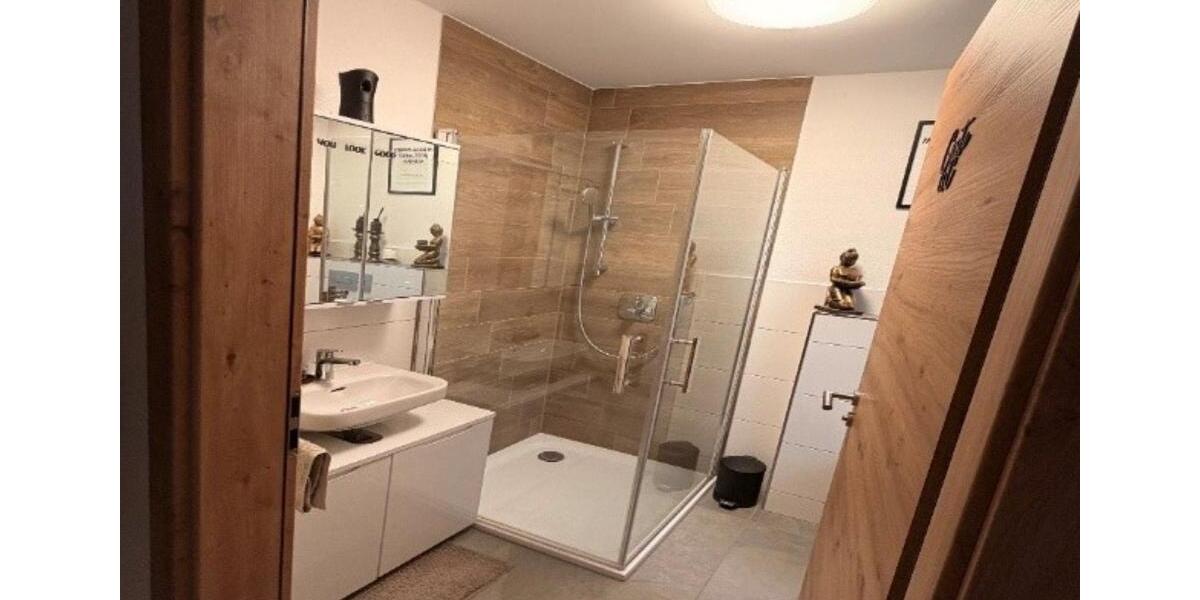 Doppelhaushälfte Osterhofen - 5 Zimmer, 155 m&sup2;, 1.350&euro; | Angebot:24307090