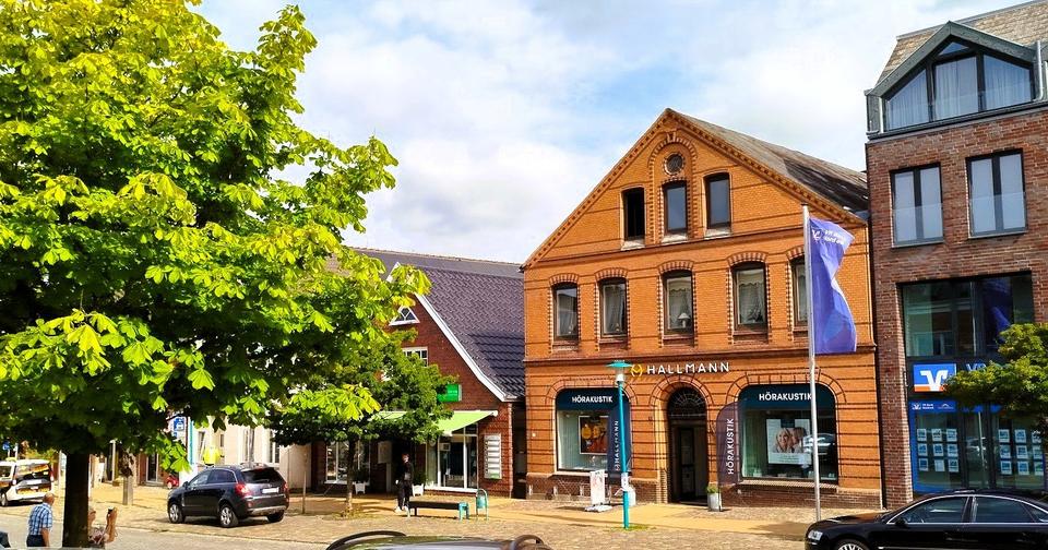 Einfamilienhaus Bredstedt - 15 Zimmer, 558 m&sup2;, 850.000&euro; | Angebot:26796201