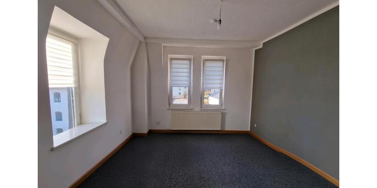 Hochparterre Lauter-Bernsbach Bernsbach - 5 Zimmer, 105 m&sup2;, 651&euro; | Angebot:24840388