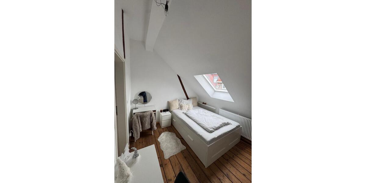 Dachgeschoßwohnung Göttingen Oststadt - 1 Zimmer, 12 m&sup2;, 450&euro; | Angebot:25416298