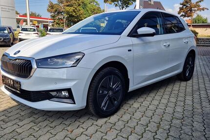 Skoda Fabia 9.000 km 18.480 &euro; Dresden 01099