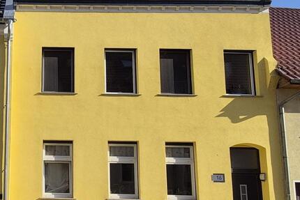 Haus Calbe (Saale) - 5 Zimmer, 125 m&sup2;, 180.000&euro; | Angebot:27457426