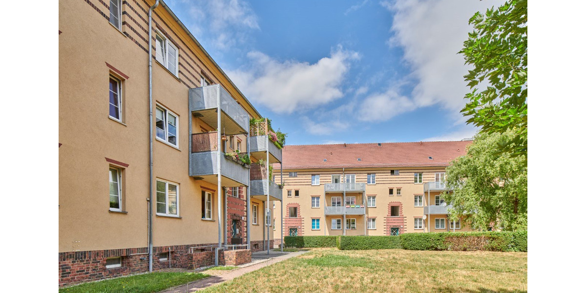 *Top-Lage am Bahnhof Dobritz*mit Badewanne & Tageslichtbad* 2 zimmer