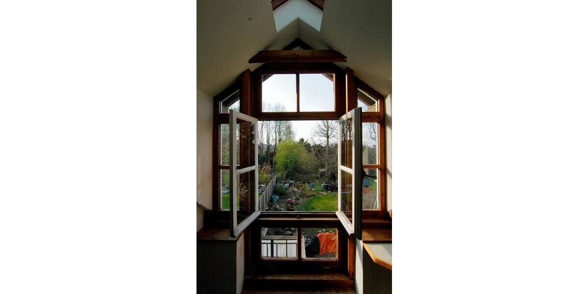 Dachgeschoßwohnung Aachen Aachen-Mitte - 3 Zimmer, 90 m&sup2;, 660&euro; | Angebot:25960086