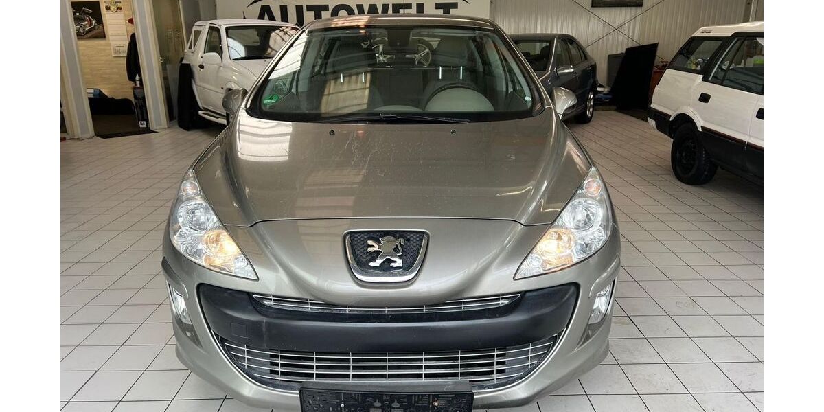 Peugeot 308 108.000 km 2.500 &euro; Berlin 12349
