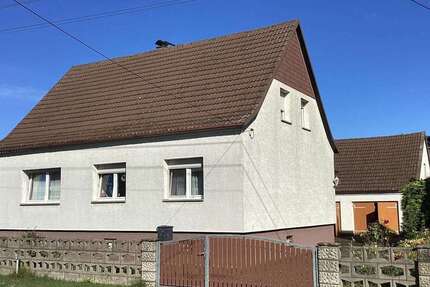 Haus Lauchhammer - 5 Zimmer, 115 m&sup2;, 145.000&euro; | Angebot:25196848