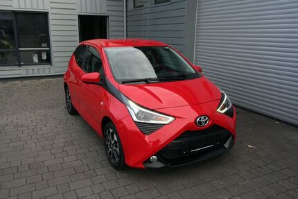 Toyota Aygo (X) 60.665 km 8.500 &euro; Berlin 13051
