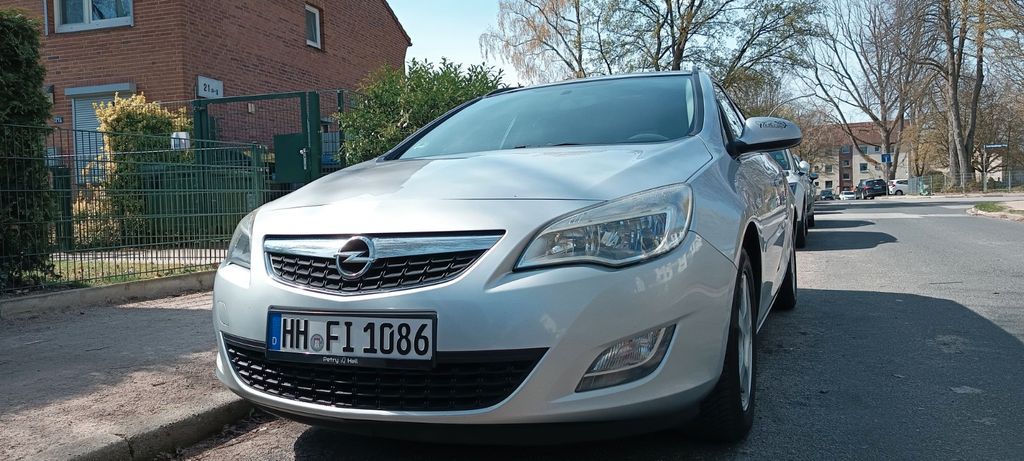 Opel Astra 236.285 km 2.850 &euro; Hamburg 22043