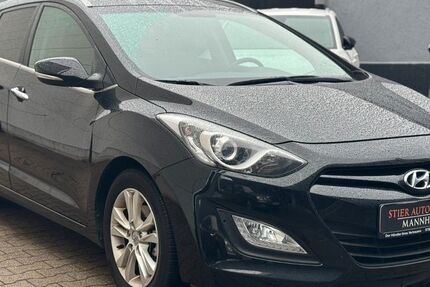 Hyundai i30 13.615 km 9.950 &euro; Mannheim 68199