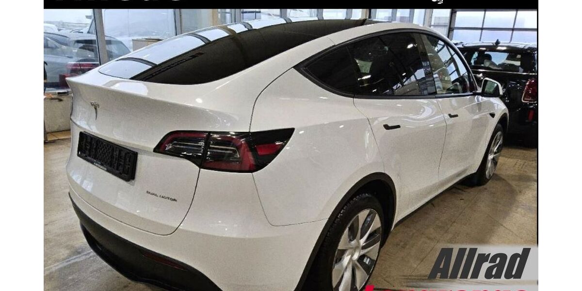 Tesla Model Y 77.850 km 30.850 &euro; Schöningen 38364