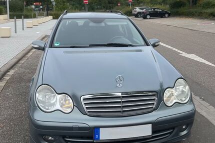 Mercedes-Benz C 220 263.000 km 2.300 € Offenbach 76877