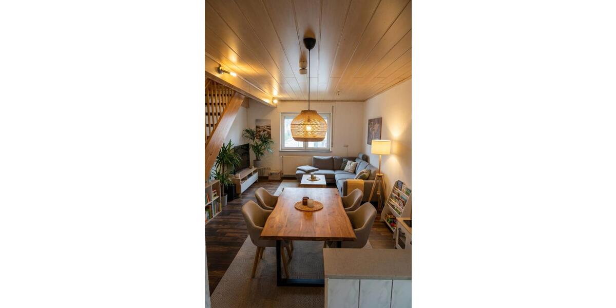 Etagenwohnung Mannheim Gartenstadt - 5 Zimmer, 105 m&sup2;, 1.080&euro; | Angebot:25634549