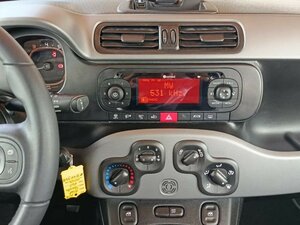 Fiat PANDA 1.2 8V Lounge 14.000 km 9.460 &euro; Höhenkirchen-Siegertsbrun 85635