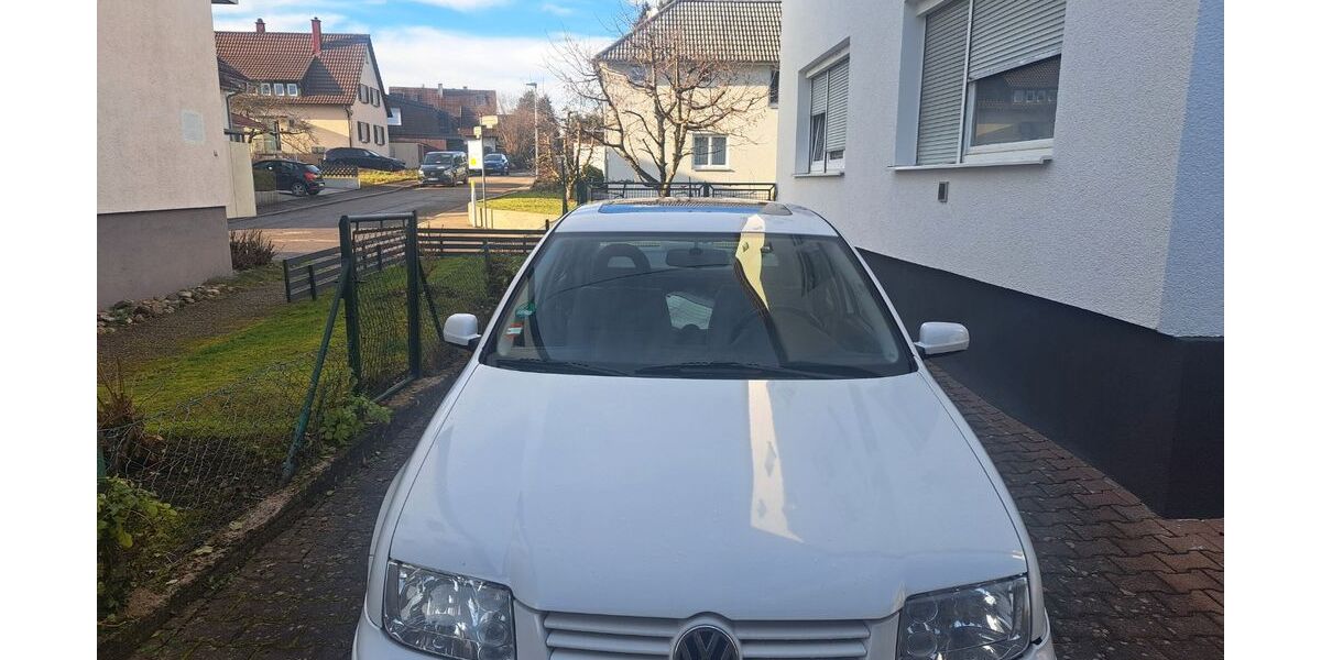 VW Bora 133.000 km 2.900 &euro; Böblingen 71034