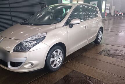 Renault Scenic 159.884 km 5.250 &euro; Hamburg 21079