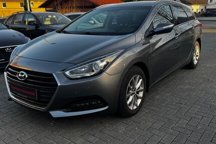 Hyundai i40 93.400 km 12.600 &euro; Porta Westfalica 32457